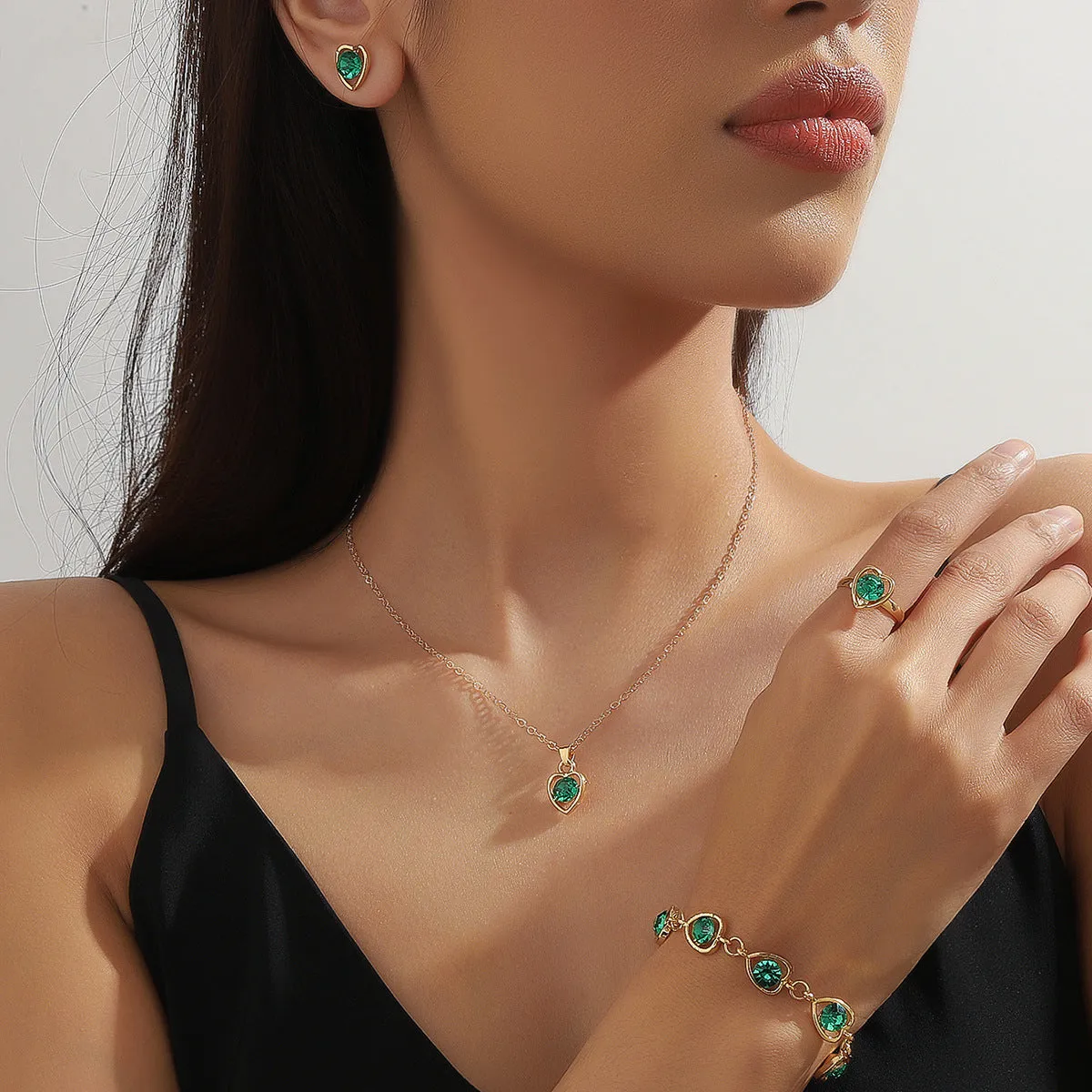 Wholesale 4pcs/pack Popular Hollow Love Earrings, Bracelets, Necklaces, Rings Jewelry