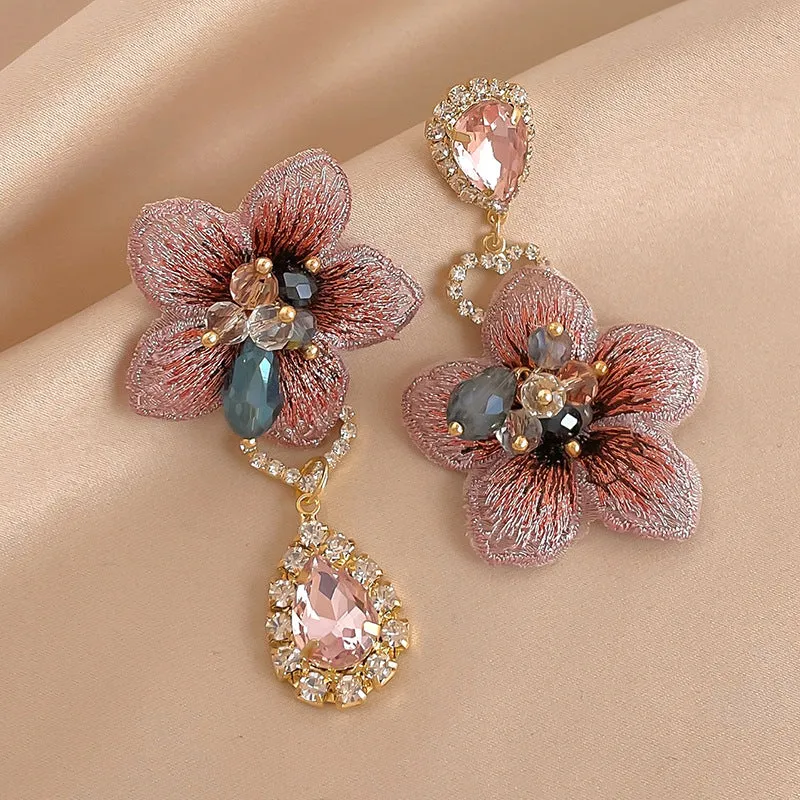 Wholesale 925 silver asymmetrical diamond-studded fabric flower earrings, fashionable and elegant earrings