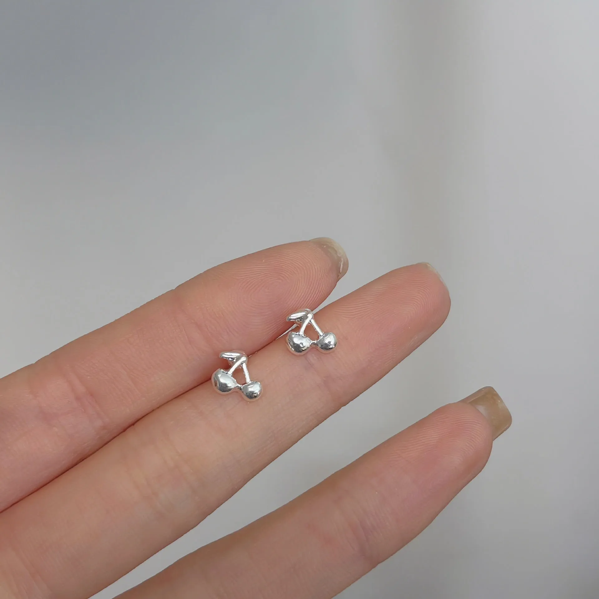 Wholesale 925 Silver Stud Earrings