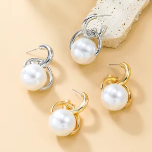 Wholesale Autumn and winter earrings spherical imitation pearl earrings girl heart alloy retro earrings jewelry