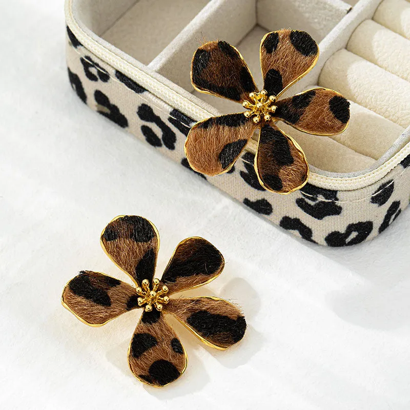 Wholesale Autumn and Winter Plush Leopard Flowerity Unique Design All-match Daily Earrings