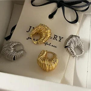 Wholesale Brass 18K real gold plating line U-shaped horn ear buckle niche design fashion star with earrings