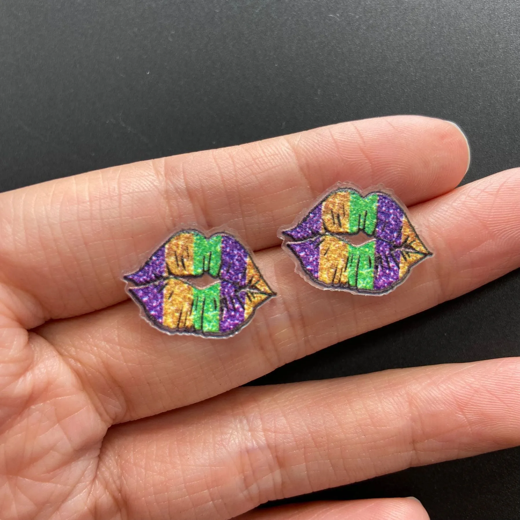 Wholesale Carnival lip stud earrings jewelry