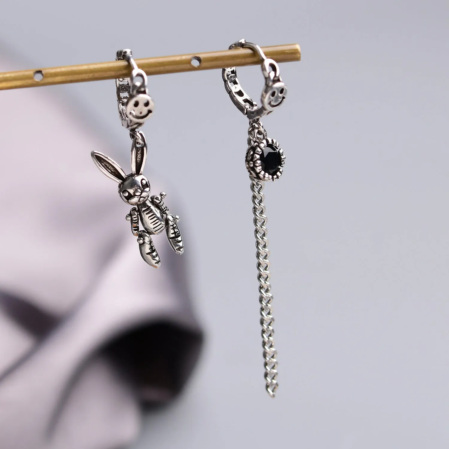 Wholesale Cartoon Asymmetrical Rabbit Tassel Niche Personality Copper Silver Plated Ear Buckle
