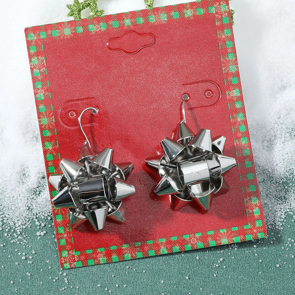 Wholesale Christmas Fashion Cute Alloy Oil Dripping Elk Snowflake Earrings