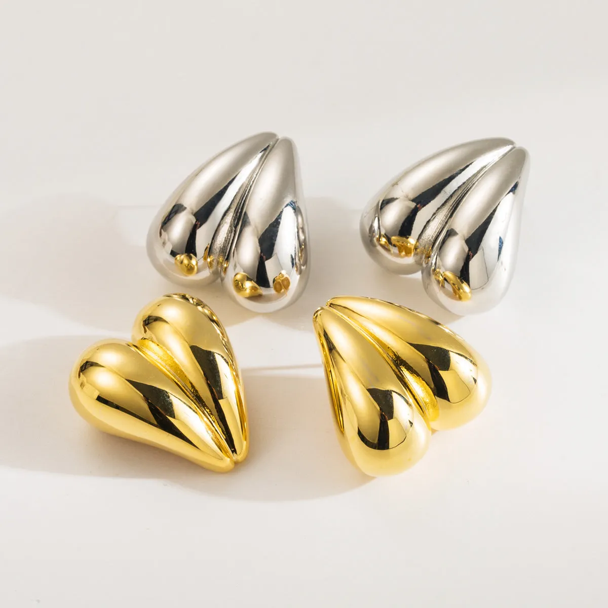 Wholesale Chubby Fashion Heart Shape Earrings