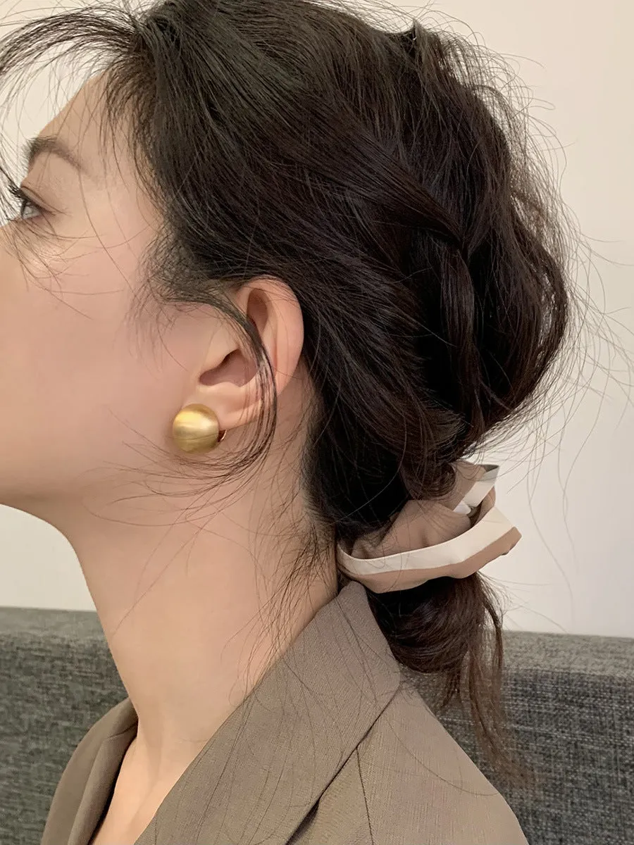 Wholesale cold three-dimensional ball metal silver earrings