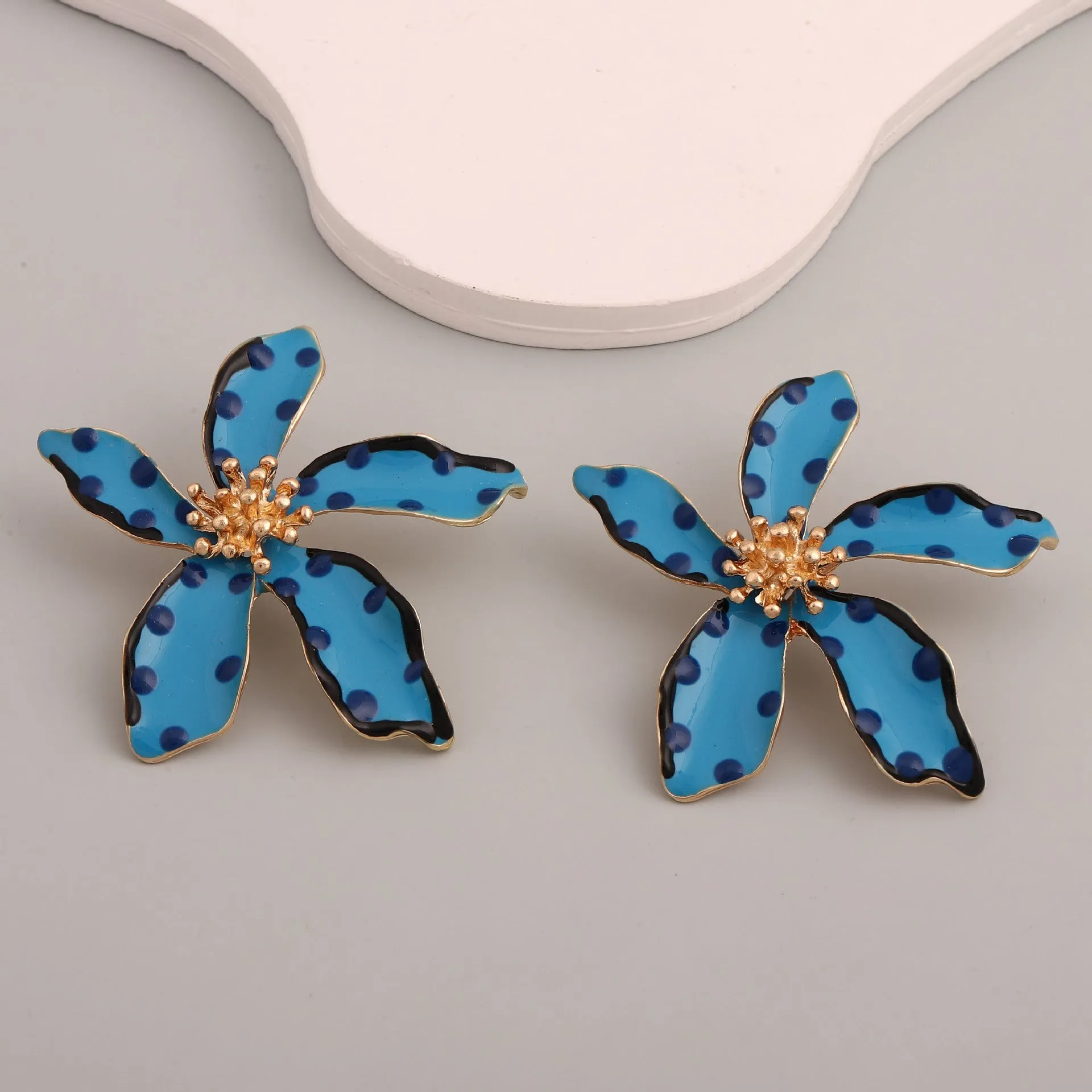 Wholesale Creative oil-drop flower earrings exaggerated polka dot alloy earrings