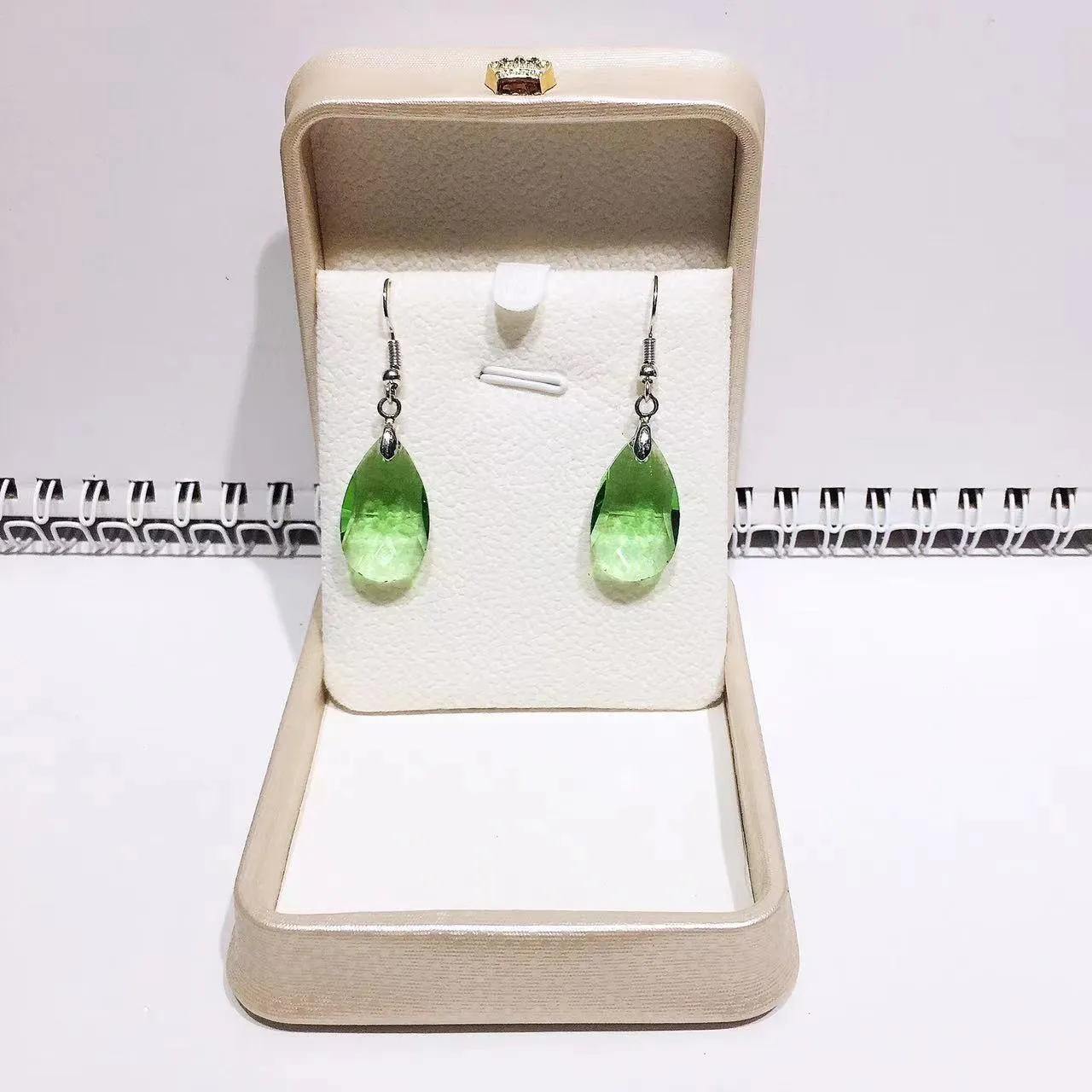 Wholesale crystal glass water drop fashion net red earrings