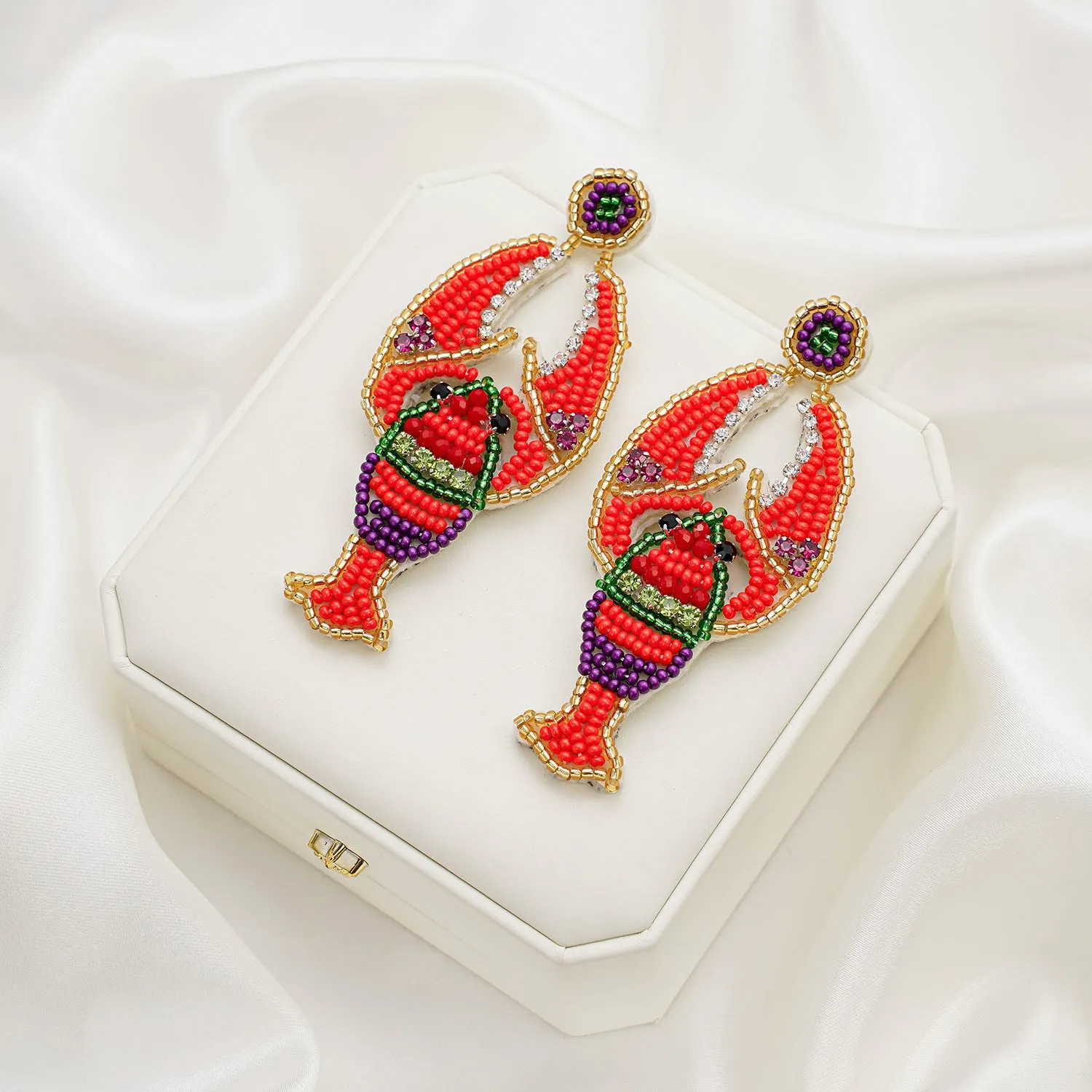 Wholesale Design Sense Lobster Rice Beads Earrings Light Luxury High-end Autumn and Winter Fashion Elegant Carnival Earrings