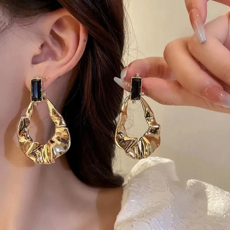 Wholesale Diamond-studded metal irregular pleated geometric Earrings