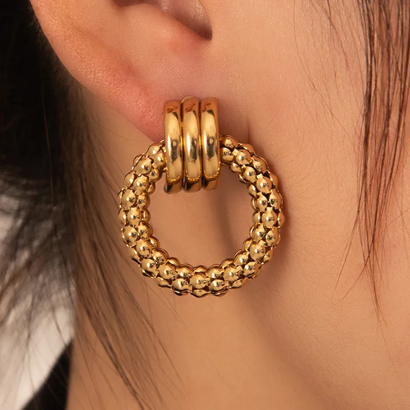 Wholesale Europe and the United States cross-border hot sale titanium steel solid smooth earrings high-end autumn and winter earrings light luxury niche female earrings earrings earbuckle