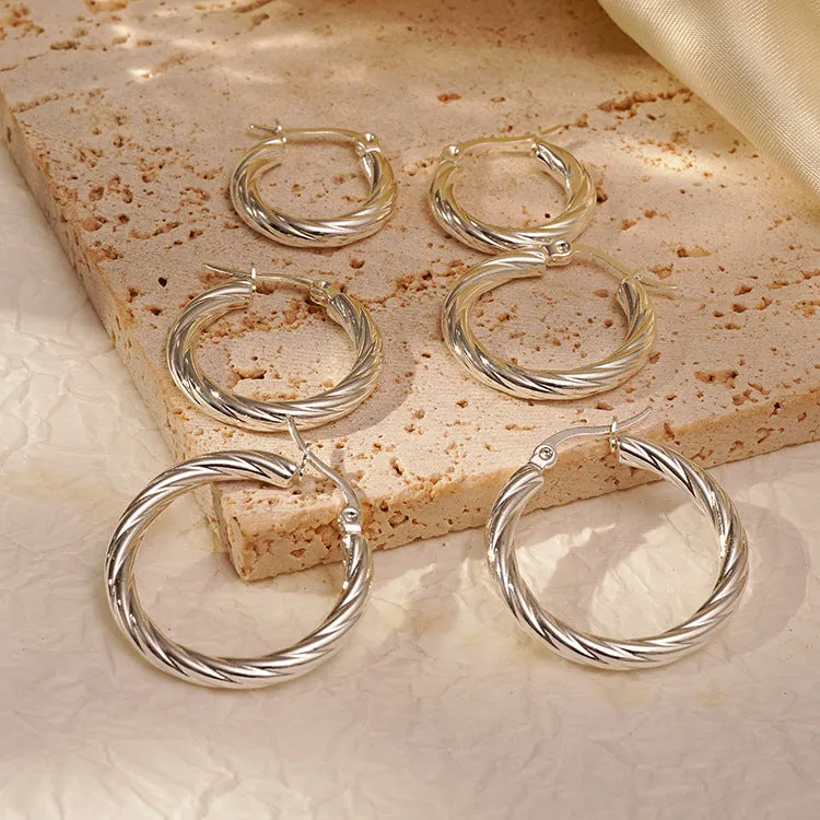 Wholesale European and American cross-border explosions geometric high-end sense retro silver plated stainless steel earrings ladies French luxury earrings