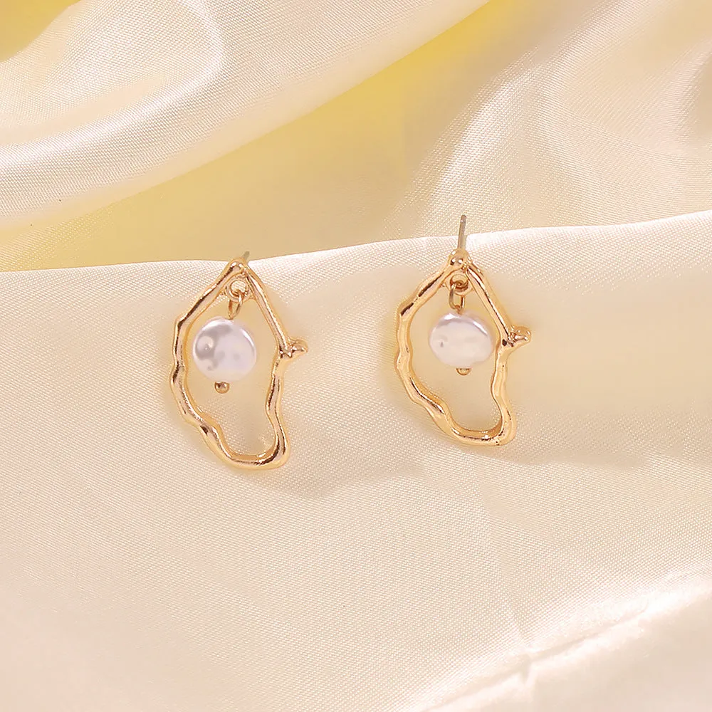 Wholesale Fashion Style Niche Irregular Pearl Earrings