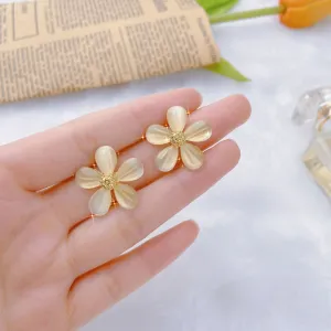 Wholesale Flower Opal Alloy Earrings