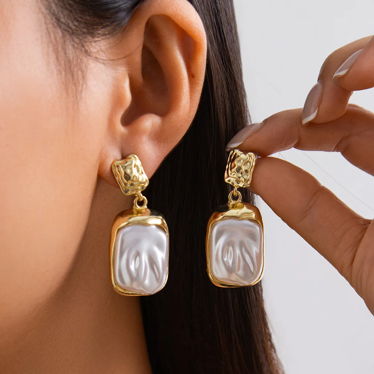 Wholesale French Pearl Square Pleated Earrings
