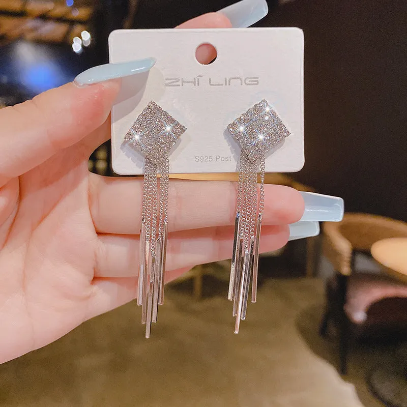 Wholesale French style personalized inlaid super shiny full diamond claw chain tassel long versatile earrings