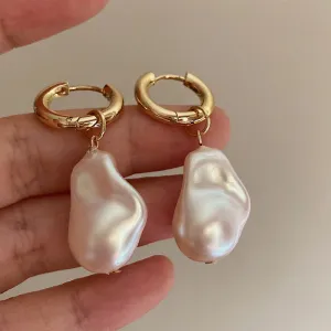 Wholesale French Vintage Baroque Pearl Water Drop Fashion Temperament Design Premium Niche Earrings Ear Buckles