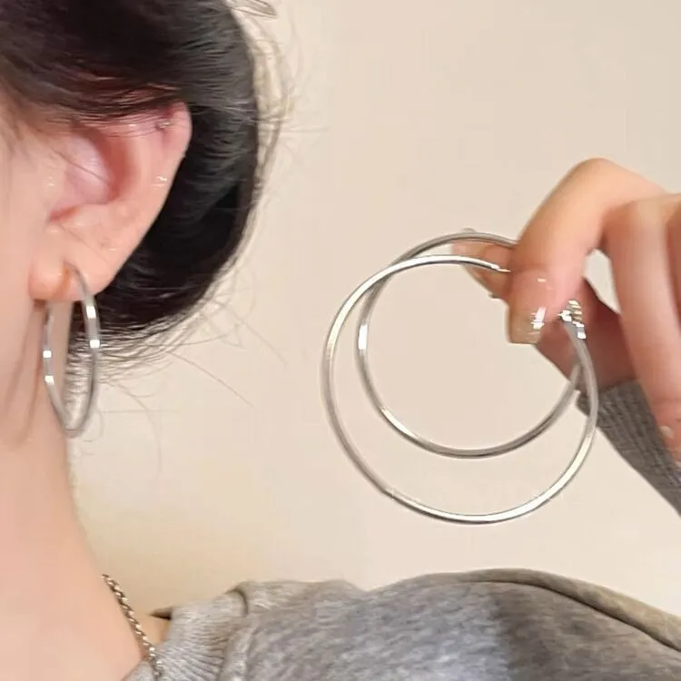 Wholesale Geometric oval high-end cool style earrings