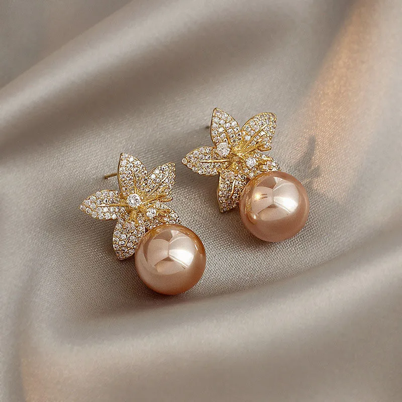 Wholesale Gold Flower Alloy Earrings