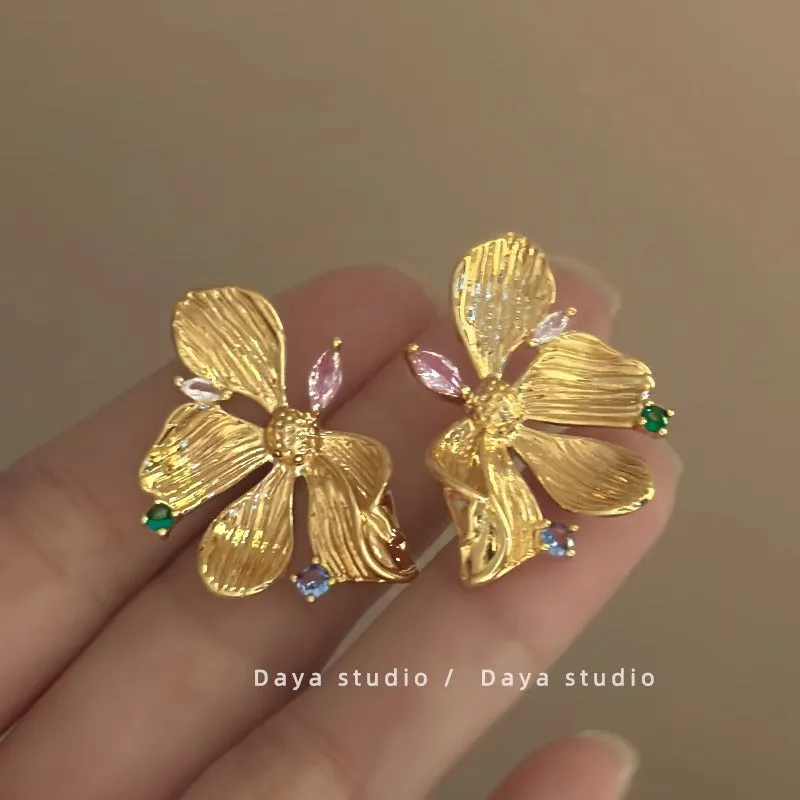 Wholesale Gold-plated Color Zircon Metal Flower Earrings