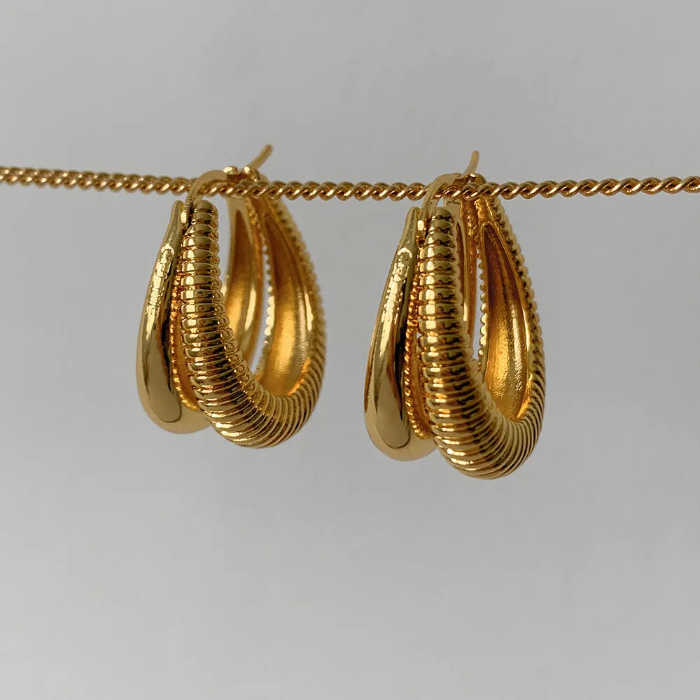 Wholesale Gold-plated spiral twill cool minimalist fashion Earrings