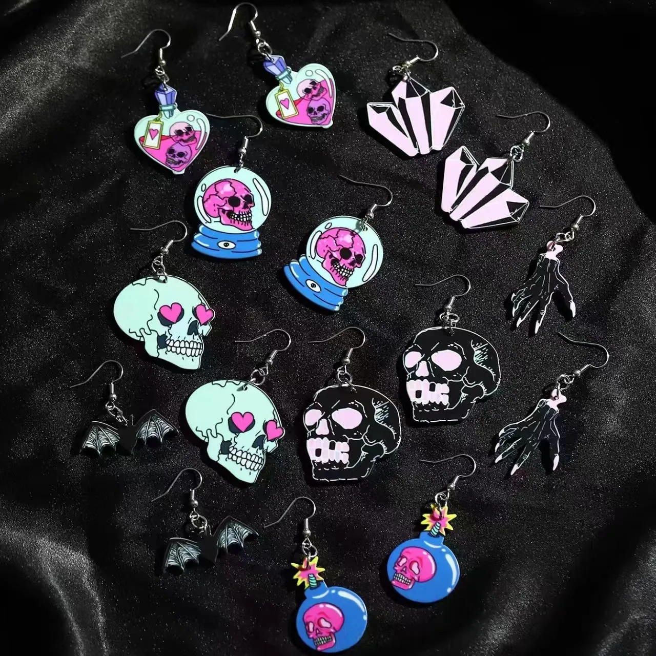Wholesale Halloween Series Exaggerated Dark Skull Heart-shaped Fashion Creative Funny Bat Earrings