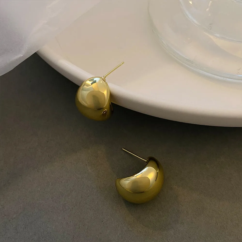 Wholesale high-grade hollow earrings women's French fashion gold-plated light luxury temperament plain ring earrings women