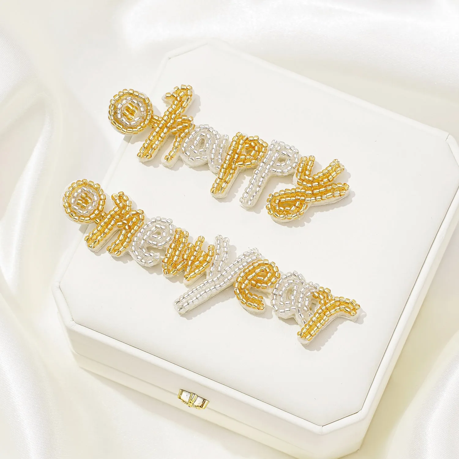 Wholesale Light Luxury High-end Autumn and Winter Rice Bead Earrings