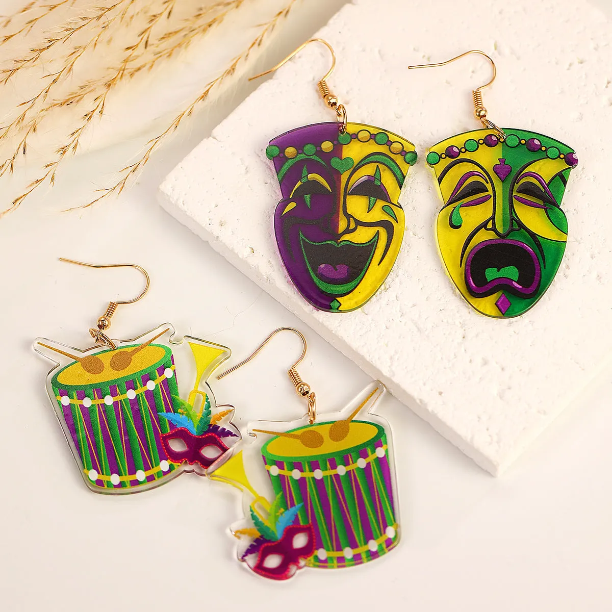 Wholesale New Carnival Acrylic Shiny Exaggerated Mask Cry and Laugh Emoji Fashion Holiday Earrings