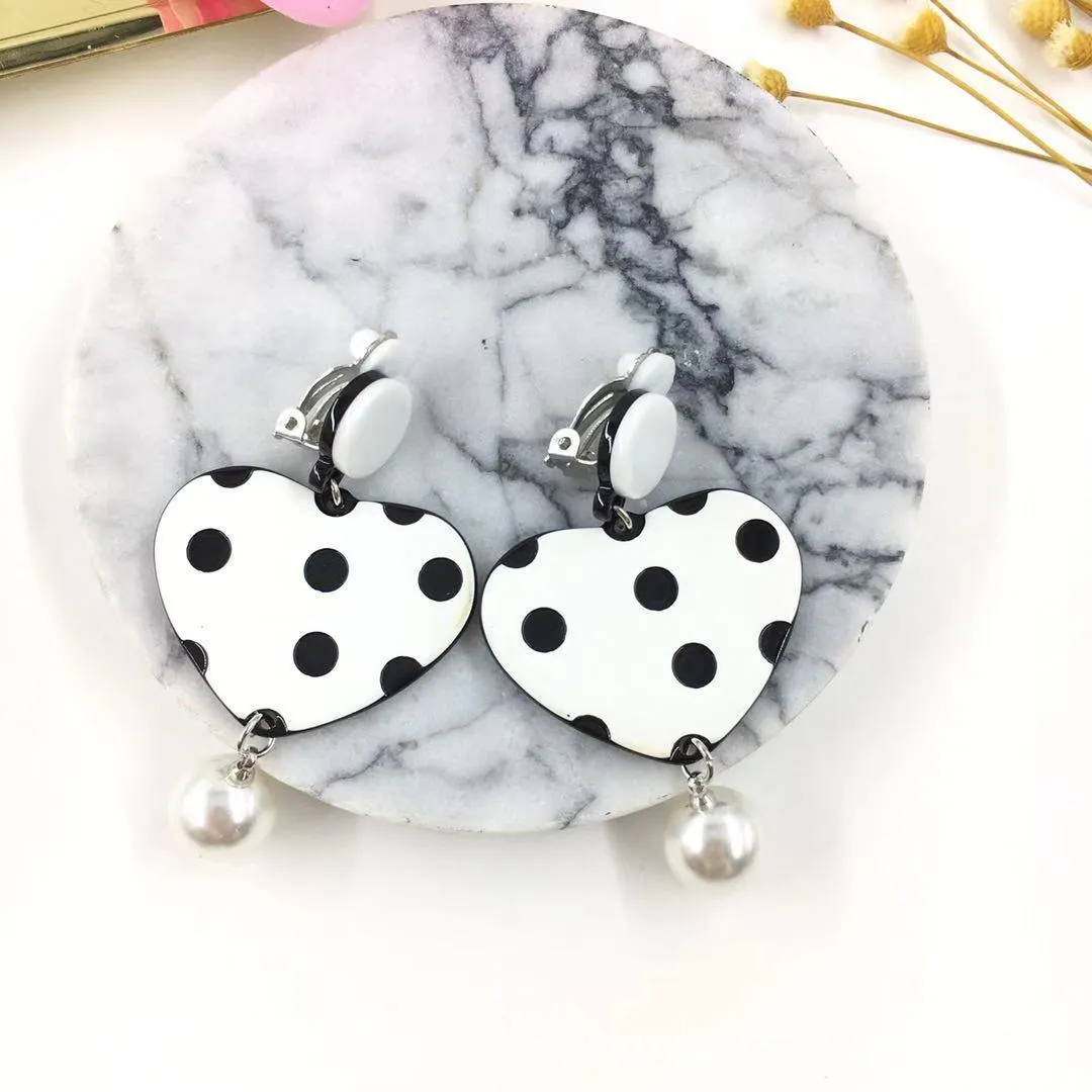 Wholesale No-piercing Acrylic Smiley Face Cartoon Cute Ear Clip