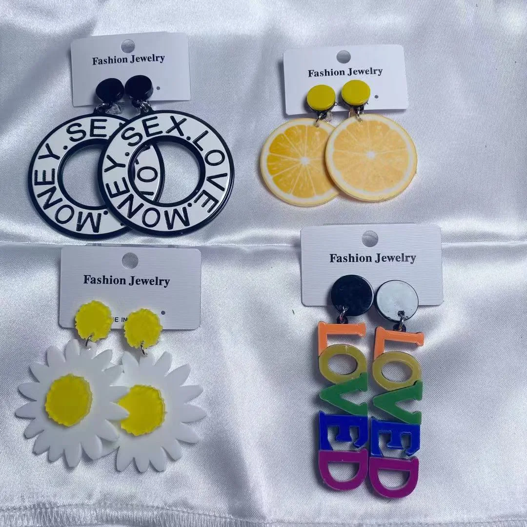 Wholesale No-piercing Acrylic Smiley Face Cartoon Cute Ear Clip