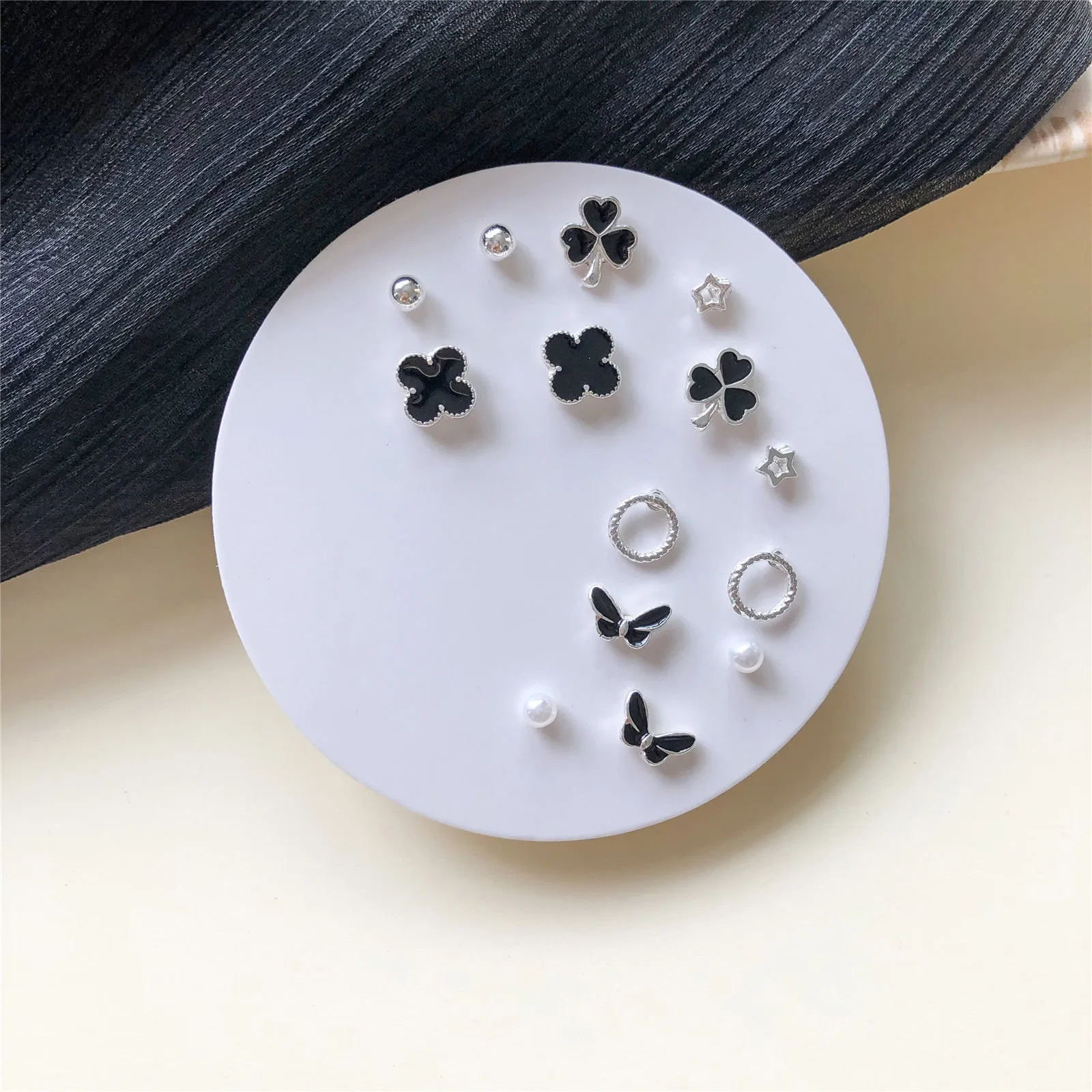 Wholesale One Week Stud Earrings Set Alloy Earrings