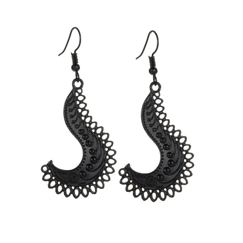 Wholesale Retro Metal Hollow Flower Bohemian Carved Court Style Earrings