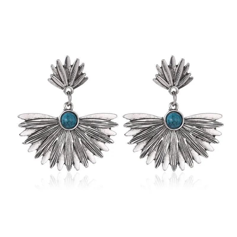 Wholesale Retro Metal Hollow Flower Bohemian Carved Court Style Earrings