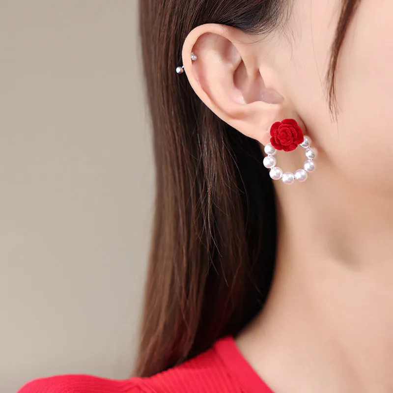Wholesale Rose Pearl Vintage Alloy Earrings