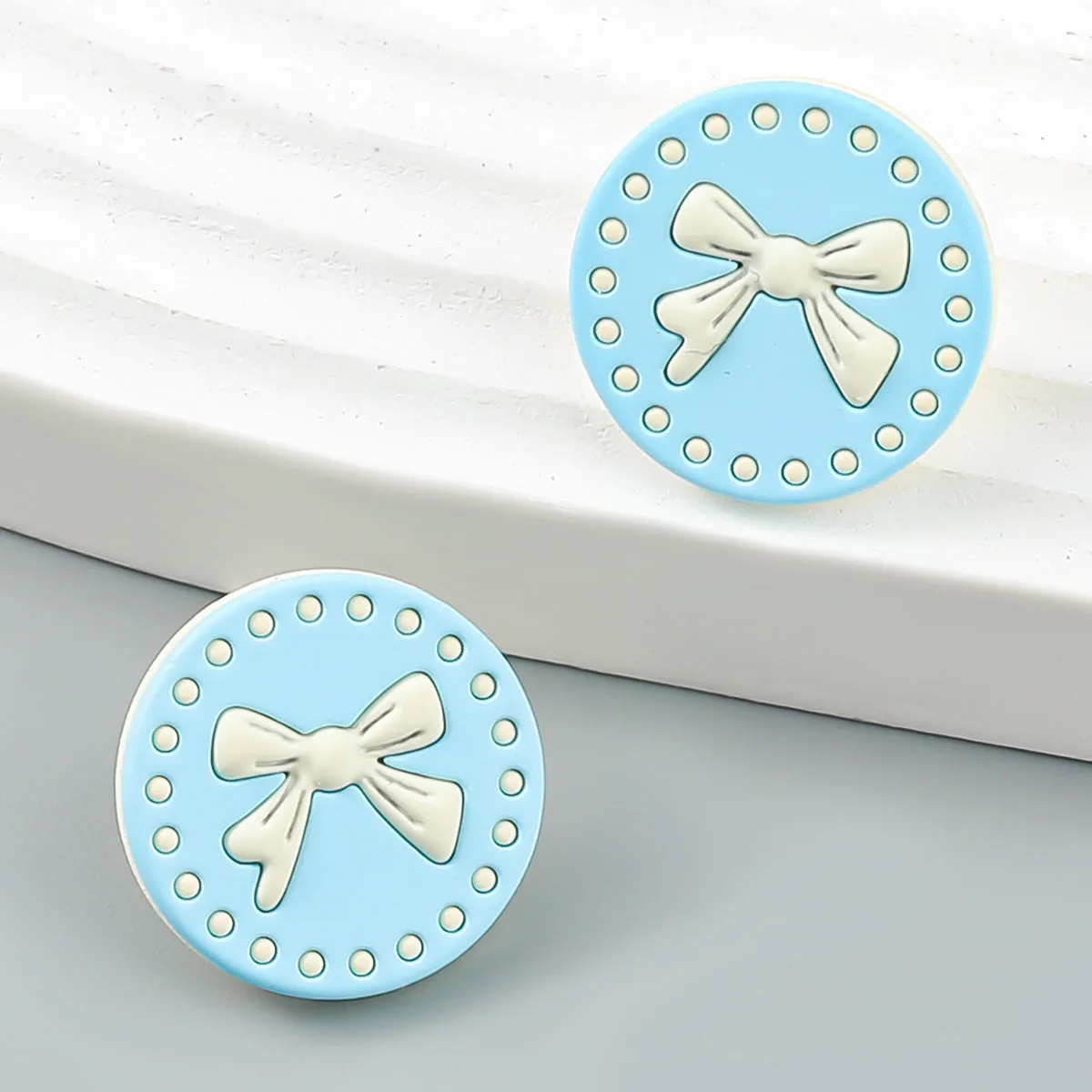 Wholesale Round Spray Painted Bow Alloy Ear Studs