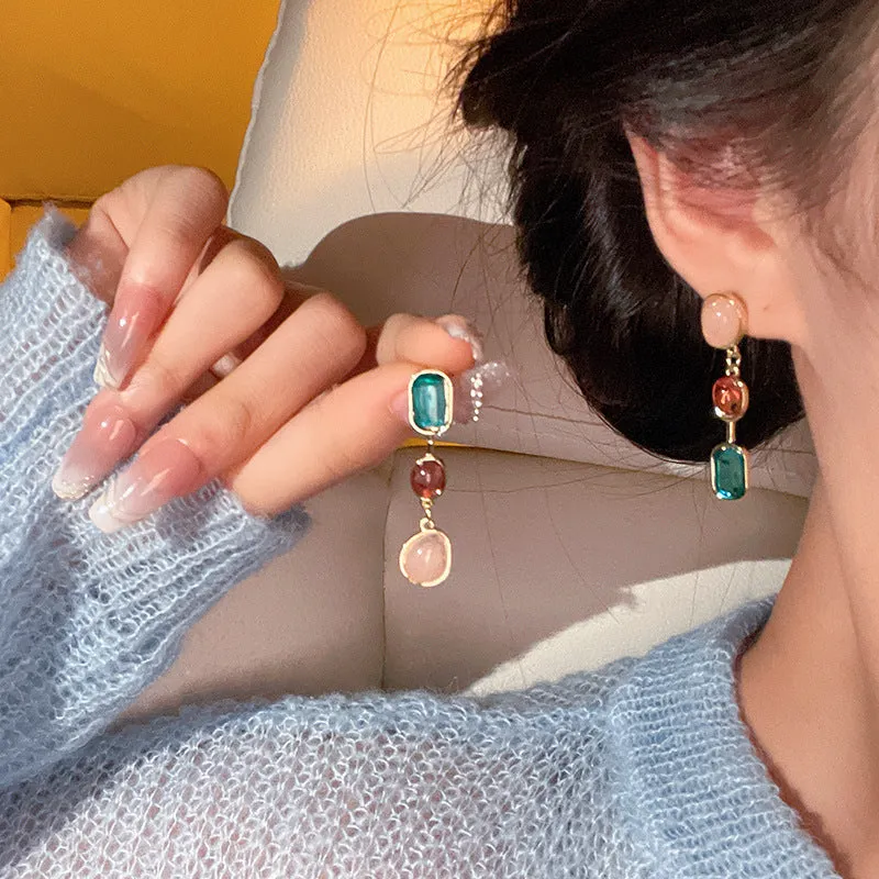 Wholesale S925 silver needle asymmetric  female contrast color earrings