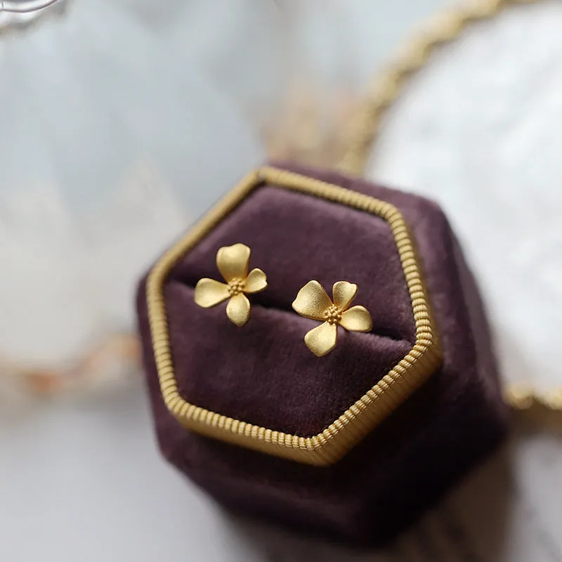 Wholesale S999 Sterling Silver Gold Flower Gardenia Retro Light Luxury Frosted Petal Earrings