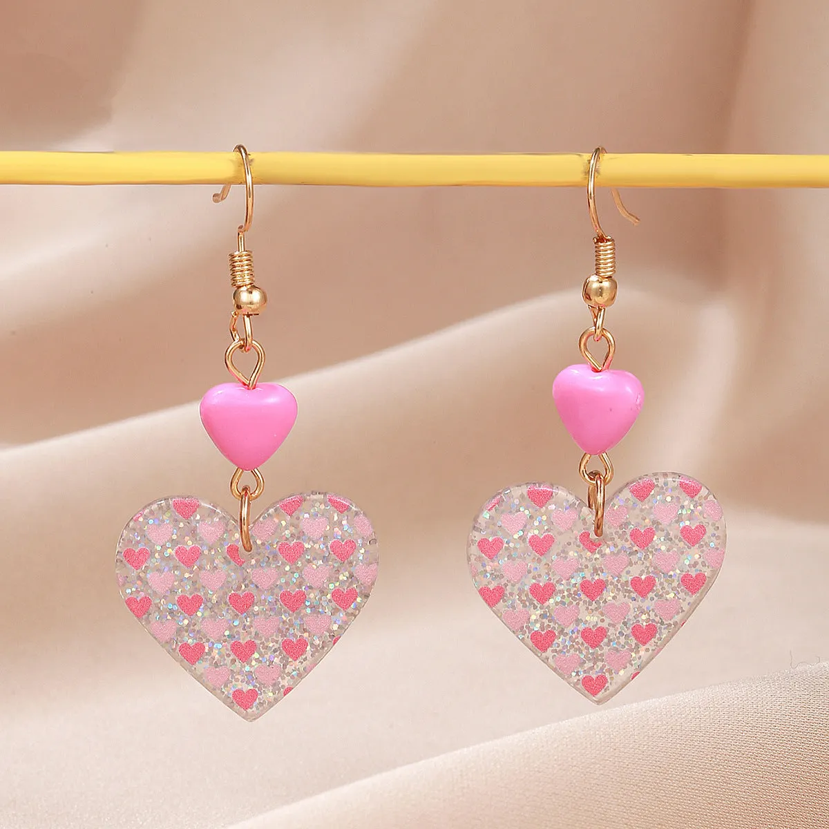 Wholesale Simple Fashion Cute Eco-friendly Material Acrylic Peach Heart Pendant Earrings Women's Valentine's Day Earrings