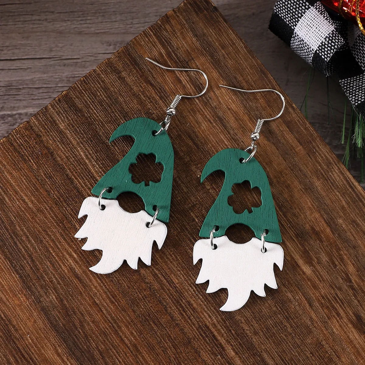 Wholesale St. para Festival Irish Clover wooden earrings