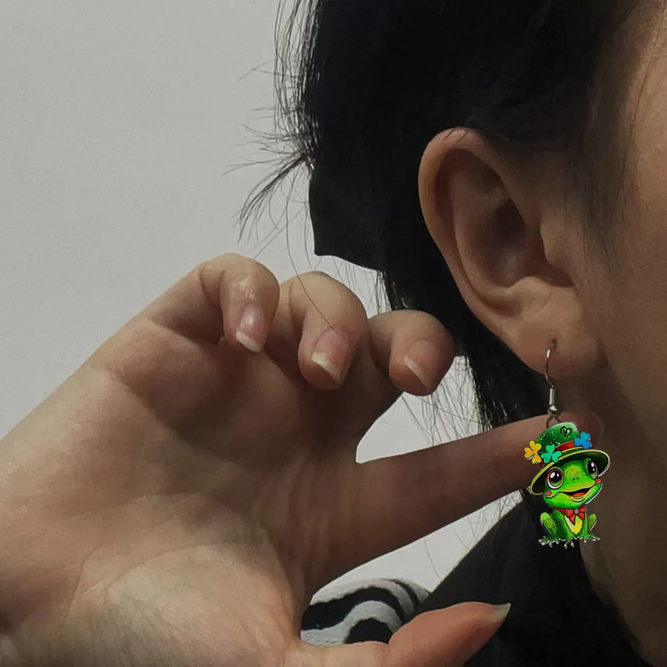 Wholesale St. Patrick's Holiday Clover Hat Frog Acrylic Cartoon Funny Earrings
