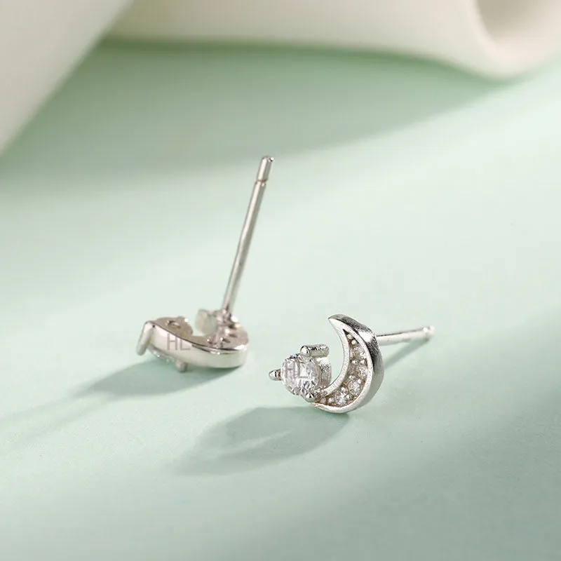 Wholesale Sterling Silver Earrings for Girls Fashionable Small Fresh and Diamond-encrusted Moon Simple Girly Heart Earrings