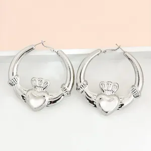 Wholesale Valentine's Day simple golden earrings love crown ring earrings holiday music festival earrings