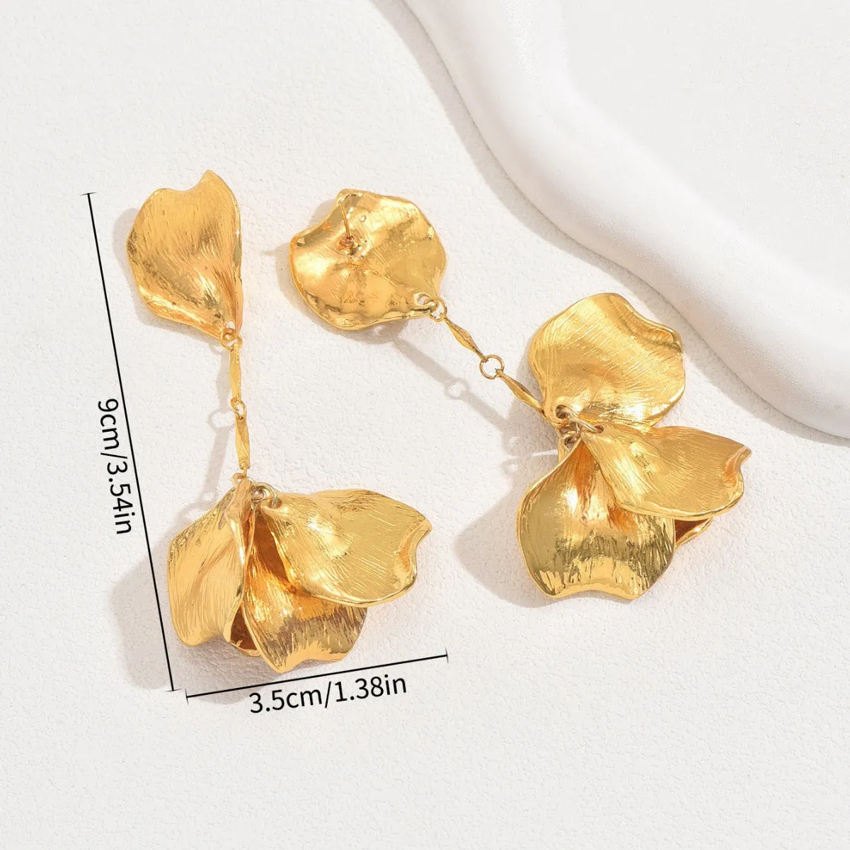 Wholesale Women's Long High-end Ginkgo Leaf Niche Design All-match Tassel Earrings
