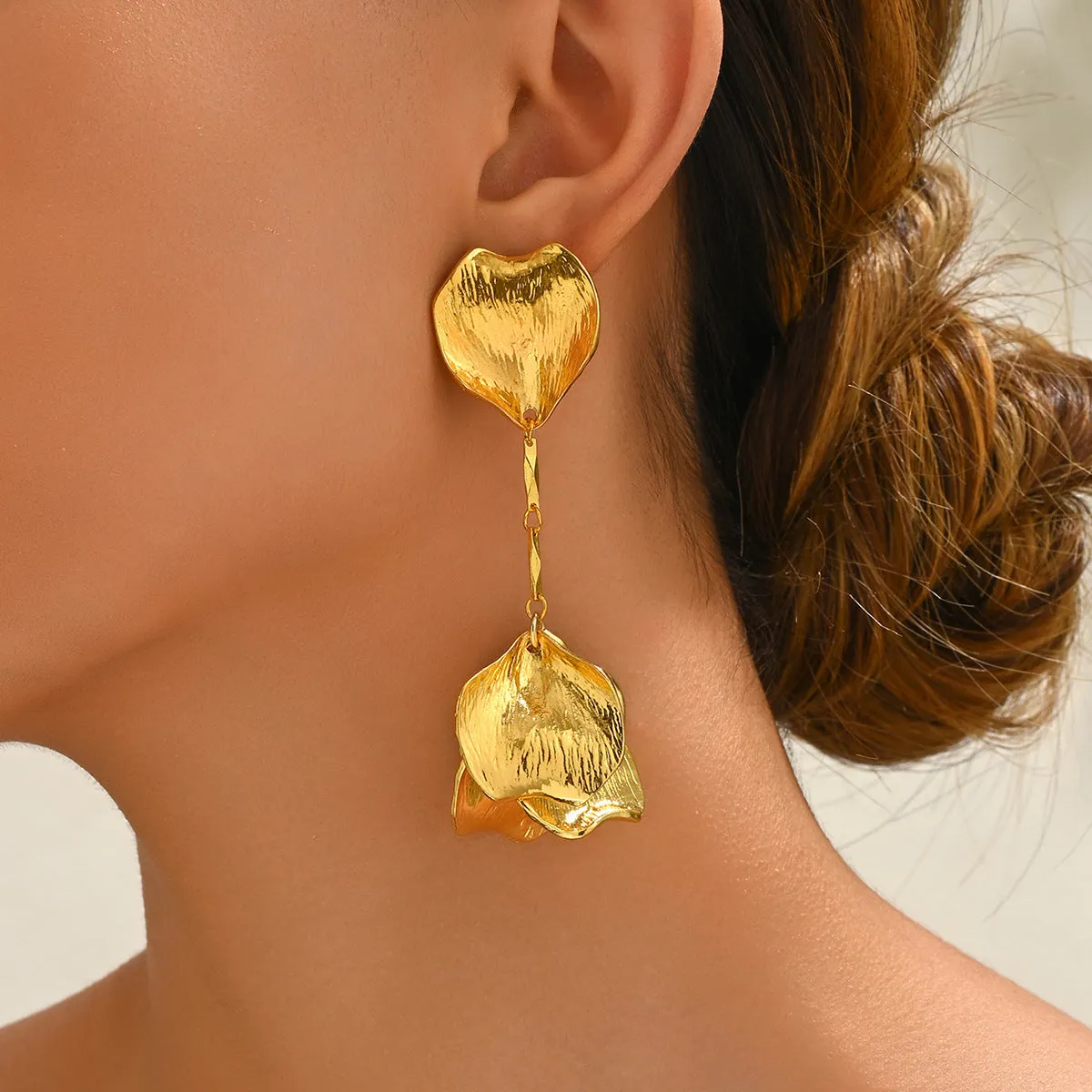 Wholesale Women's Long High-end Ginkgo Leaf Niche Design All-match Tassel Earrings