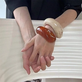 Wholesale 10PCS Coffee Color Stacked Vintage Open Resin Color Bracelets