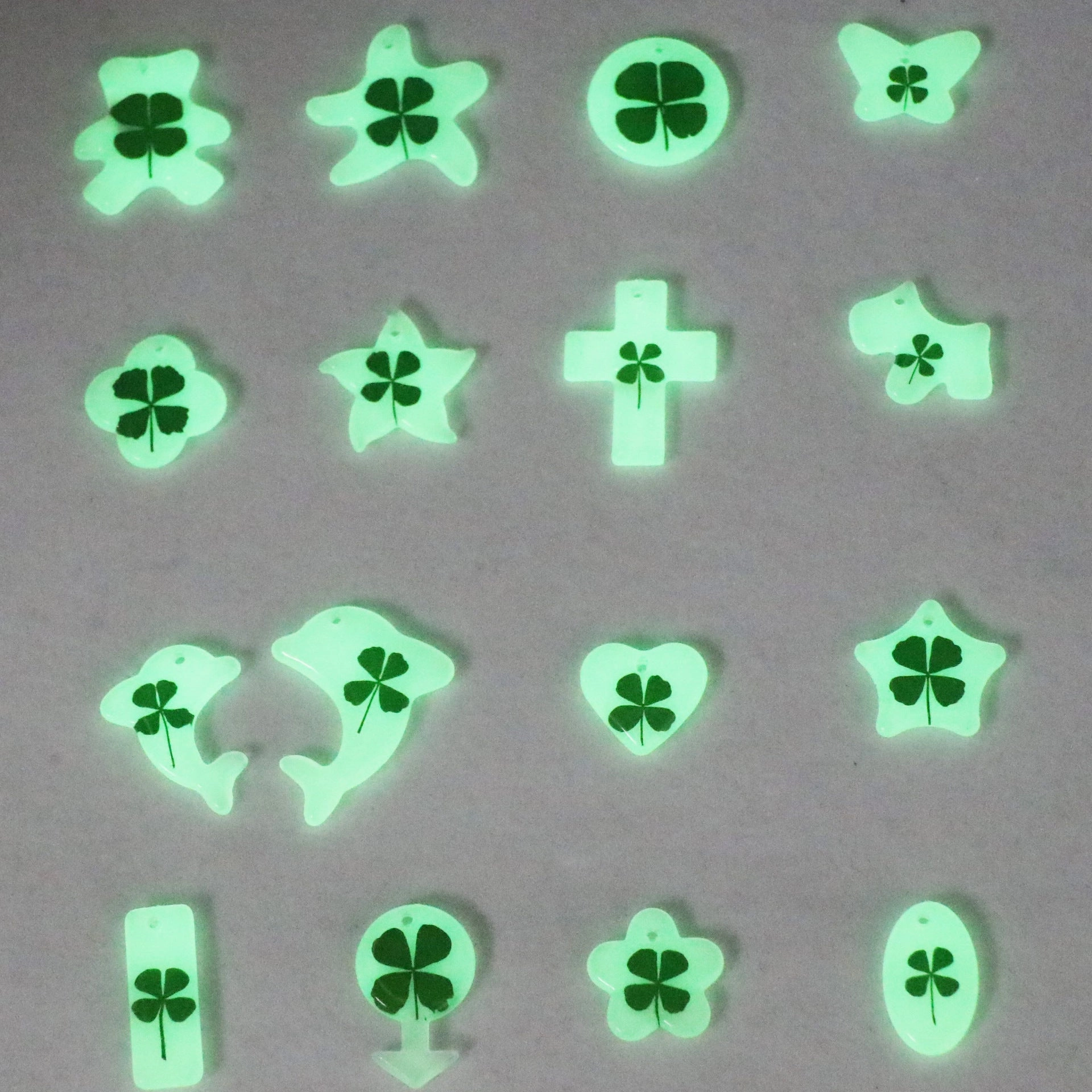 Wholesale 10pcs Luminous Four-leaf Clover Necklace Pendant Jewelry Accessories