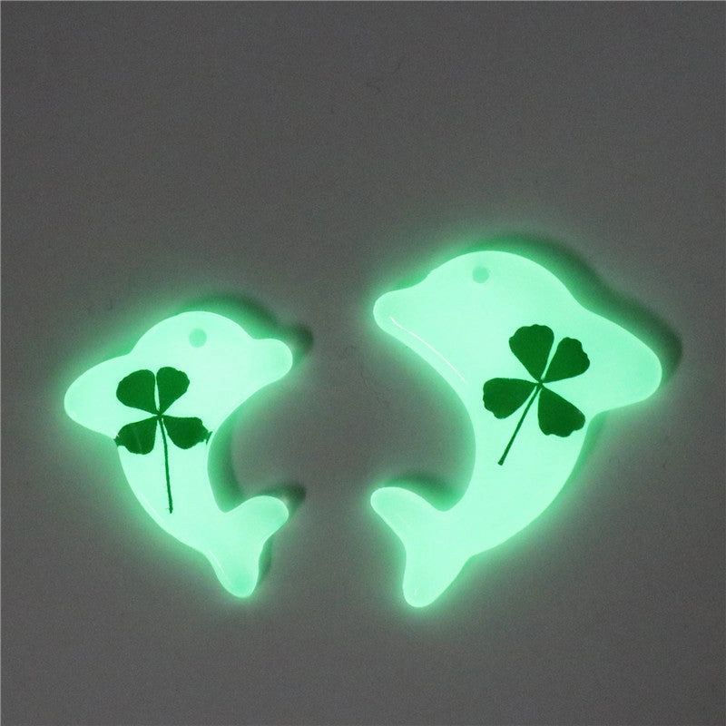 Wholesale 10pcs Luminous Four-leaf Clover Necklace Pendant Jewelry Accessories
