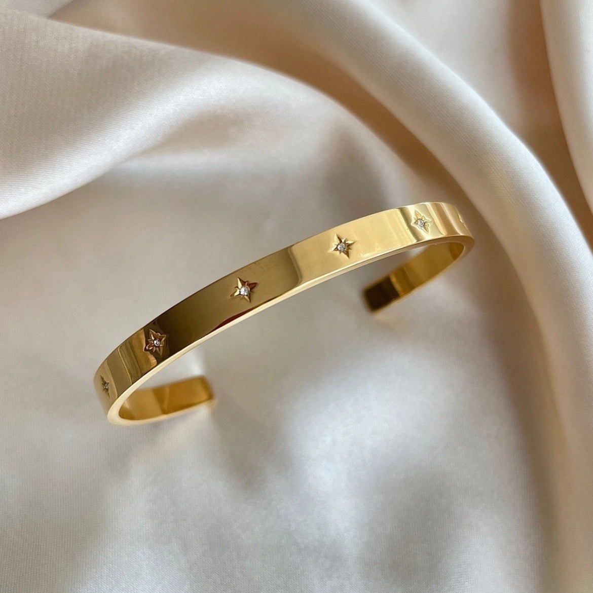 Wholesale 18k Electroplated Titanium Steel Micropaved Zircon Stacking Bracelet